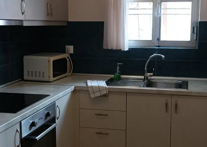Apartament Danae *