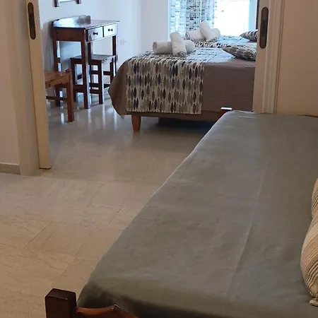 Danae Apartment *