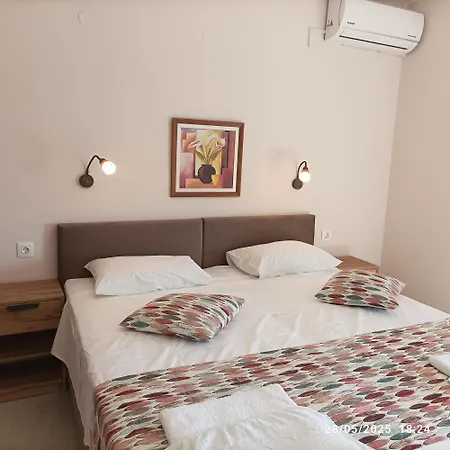Danae Apartman Ájosz Górdiosz